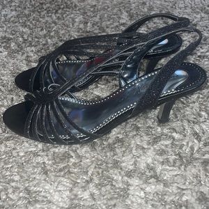 Easy Street Size 8.5 Black Glitter Heels